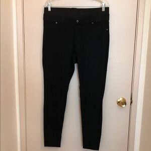 HUE Black Women's Jeggings